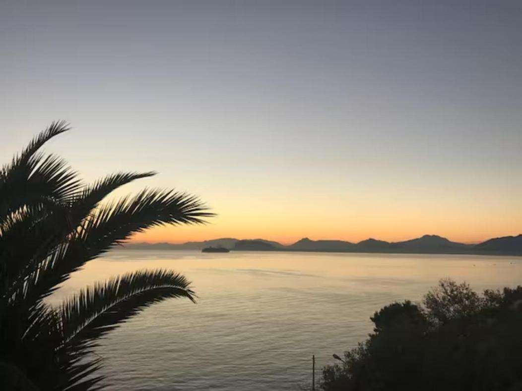 Appartamento In Villa Con Accesso Al Mare, Vista Mozzafiato Palermo Exterior foto