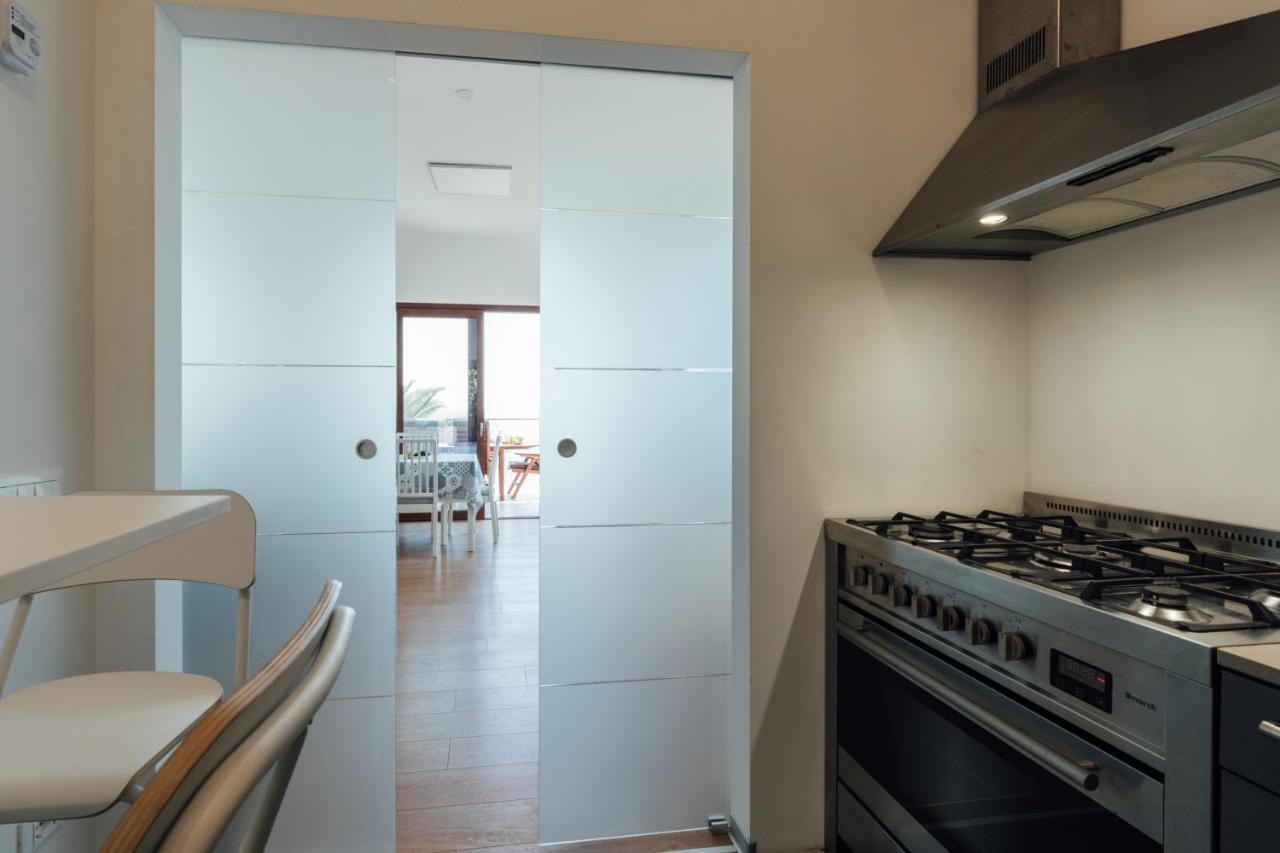 Appartamento In Villa Con Accesso Al Mare, Vista Mozzafiato Palermo Exterior foto