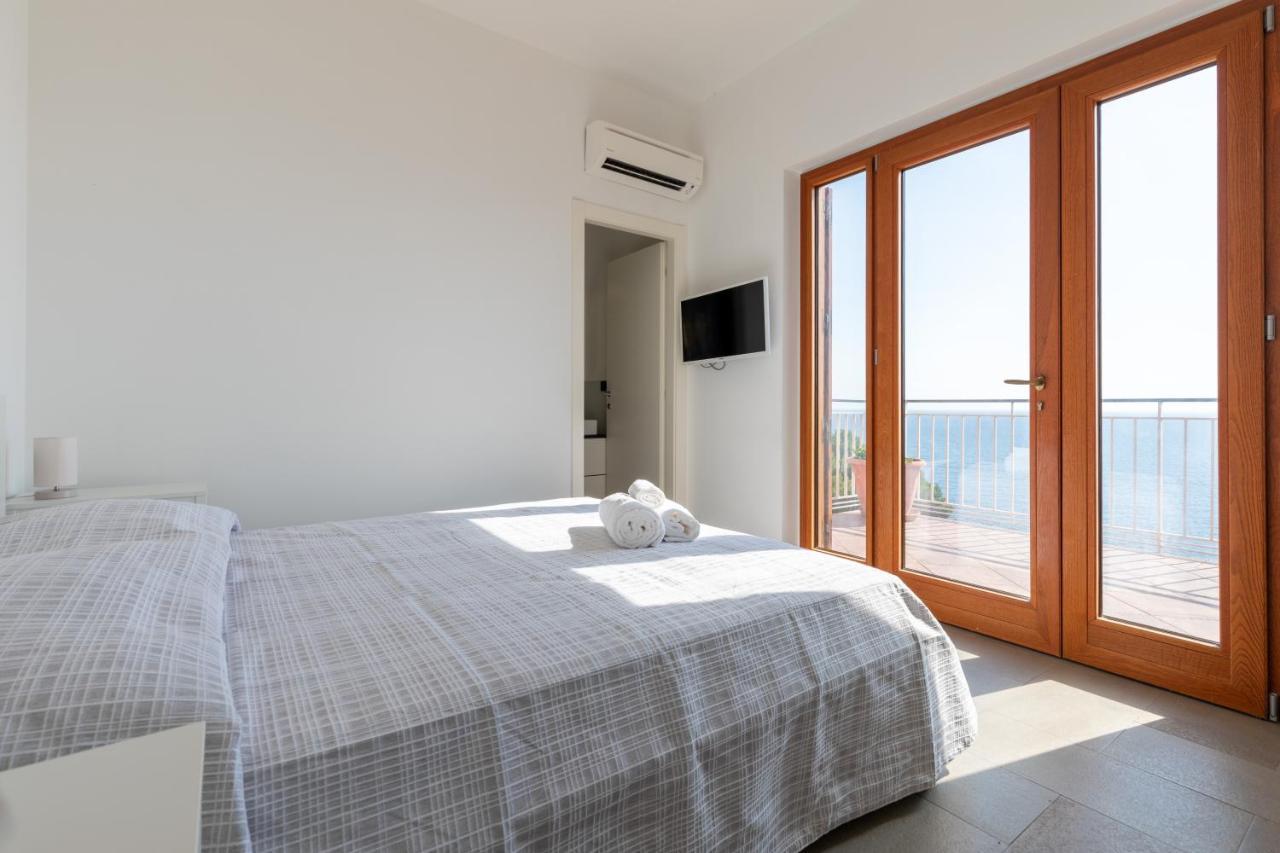 Appartamento In Villa Con Accesso Al Mare, Vista Mozzafiato Palermo Exterior foto